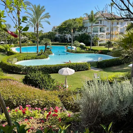 Chez Elo Ii. 3 Dorm. 3 Bedroom - Marbella. Milla De Oro. Apartment *