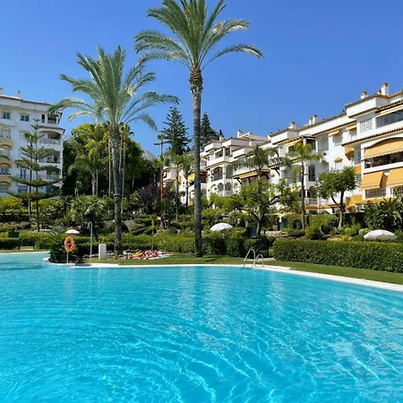 Apartment Chez Elo Ii. 3 Dorm. 3 Bedroom - Marbella. Milla De Oro. Marbella